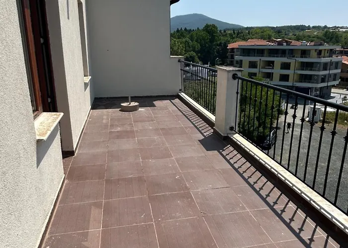 Private In Primea Tsarevo