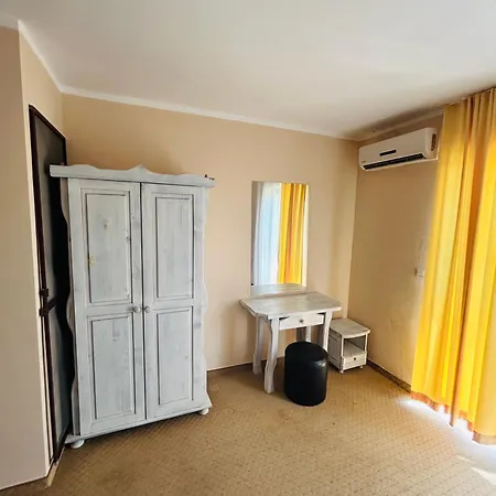 Private In Primea Tsarevo